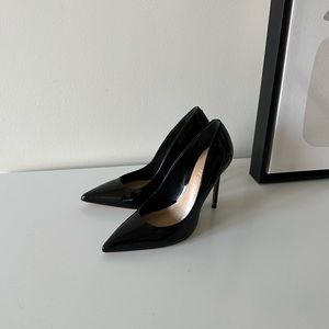 SOLD Schutz Caiolea Pump
